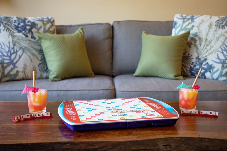 Makani A Kai B9- Living Room