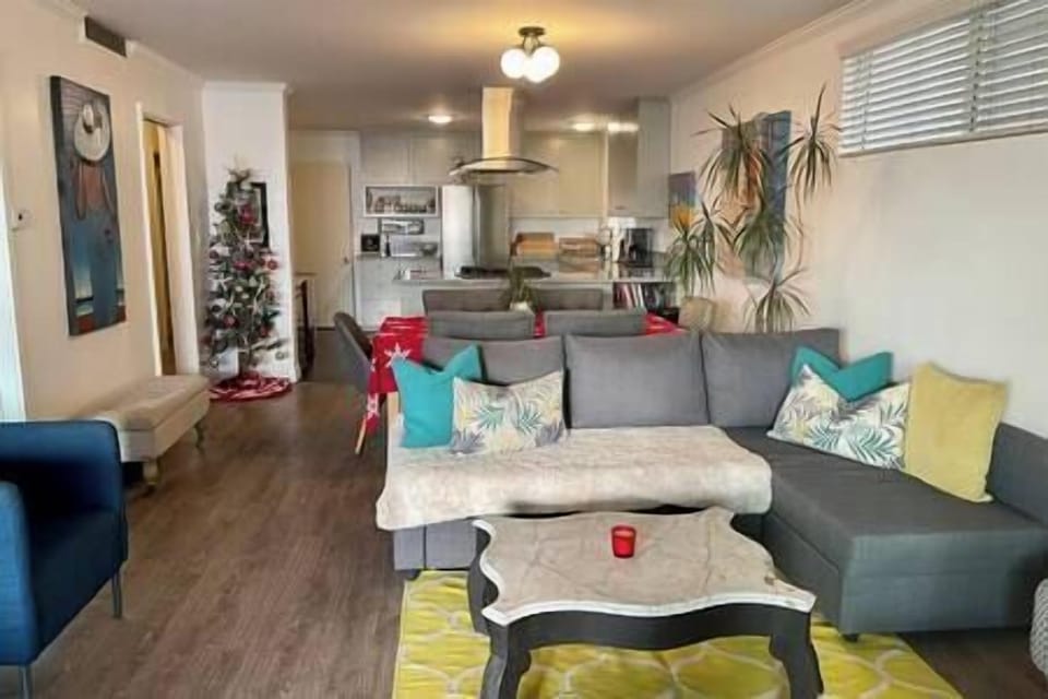 Spacious great room, New comfy sleeper sofa & living room chairs with great views of the beach!