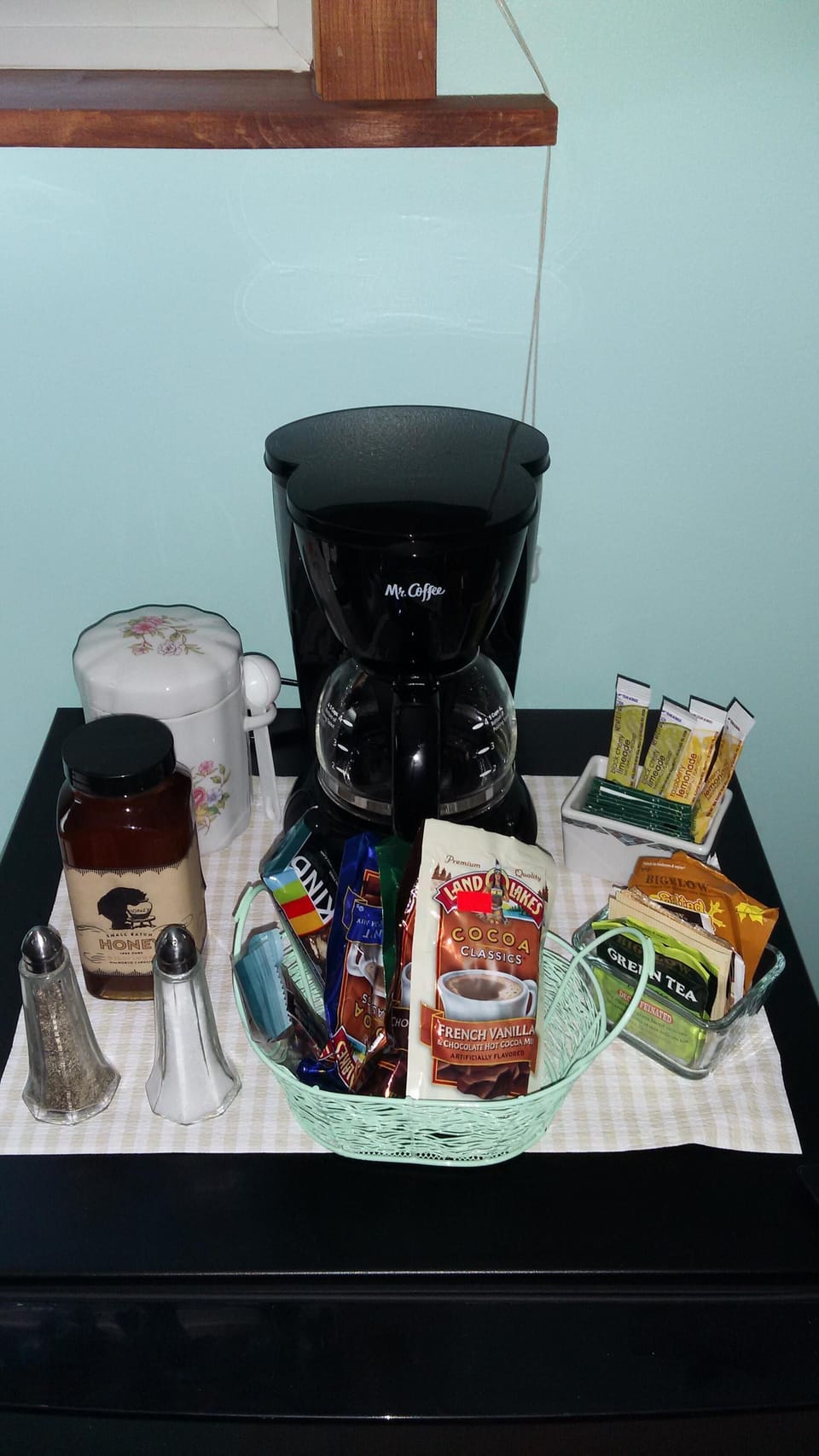 Coffee/Tea snack area.