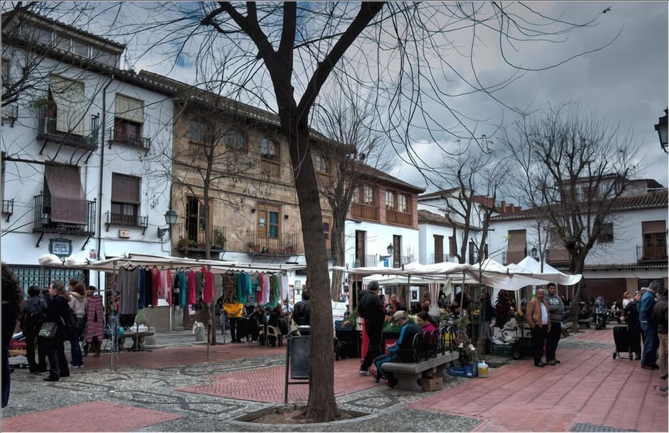 Lugares cercanos: Plaza Larga