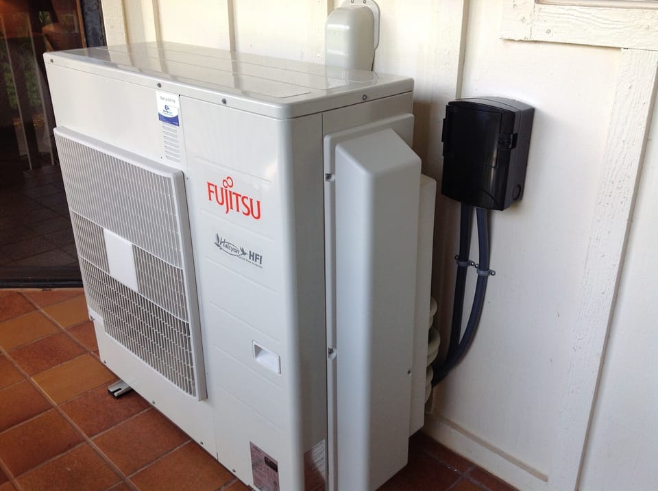 Real air conditioning throughout.  Not a portable "one room only" unit.