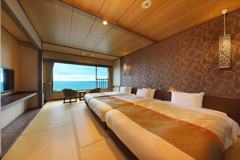 Family Triple Room | In-room safe, free WiFi, bed sheets