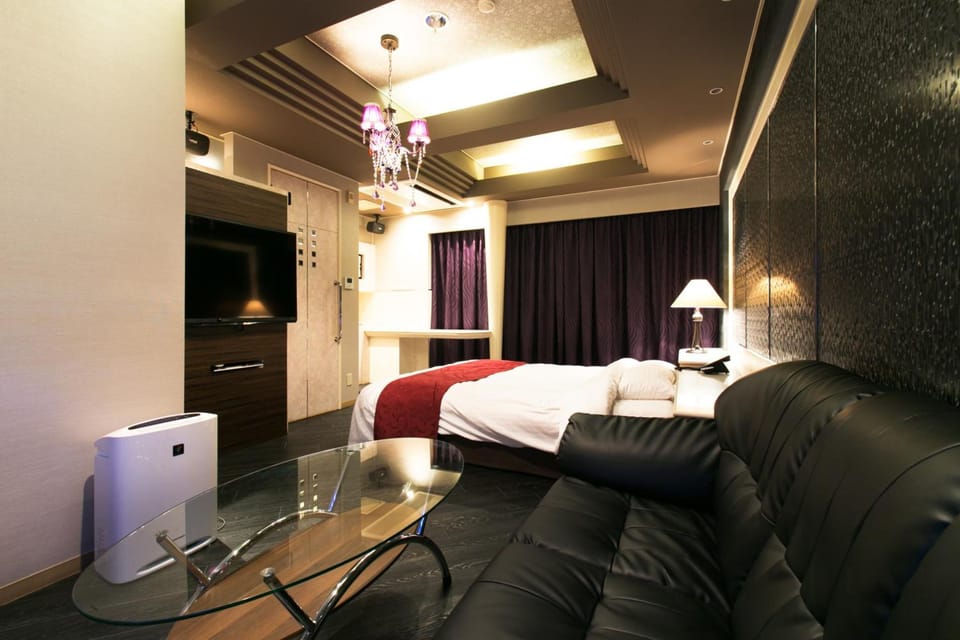 Premium bedding, soundproofing, free WiFi