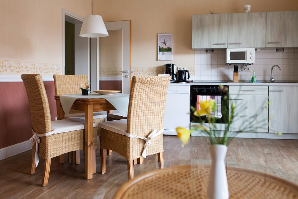 Suite | In-room dining