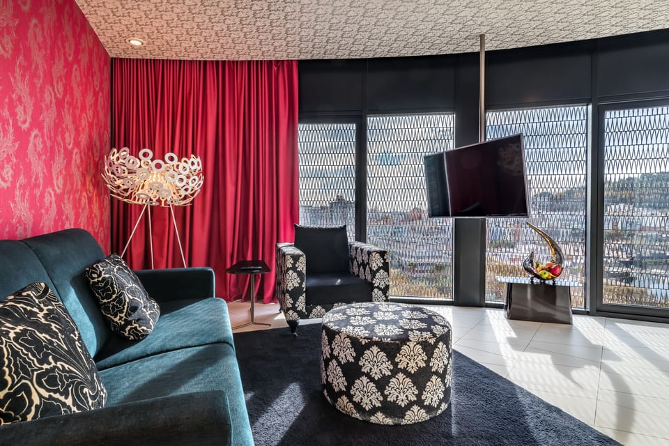 Junior Suite | Premium bedding, minibar, in-room safe, desk