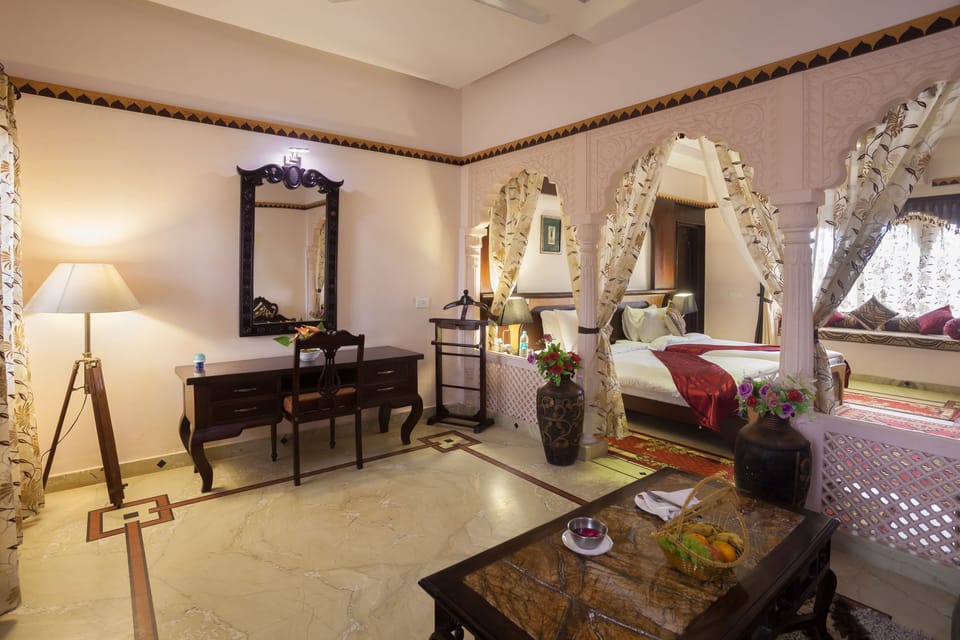 Royal Villa Room | Minibar, in-room safe, desk, iron/ironing board (on request)