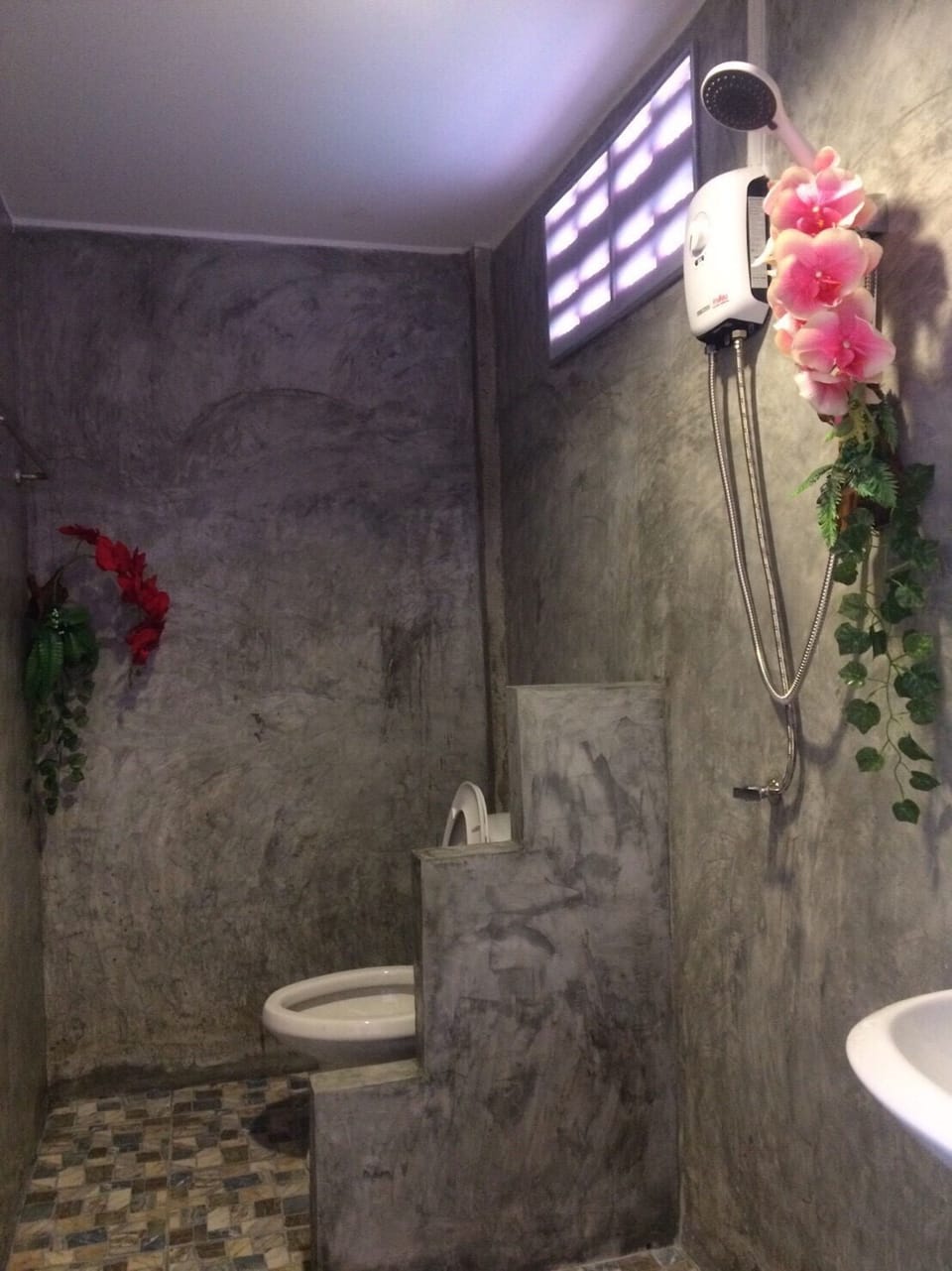 Bungalow | Bathroom | Shower, towels