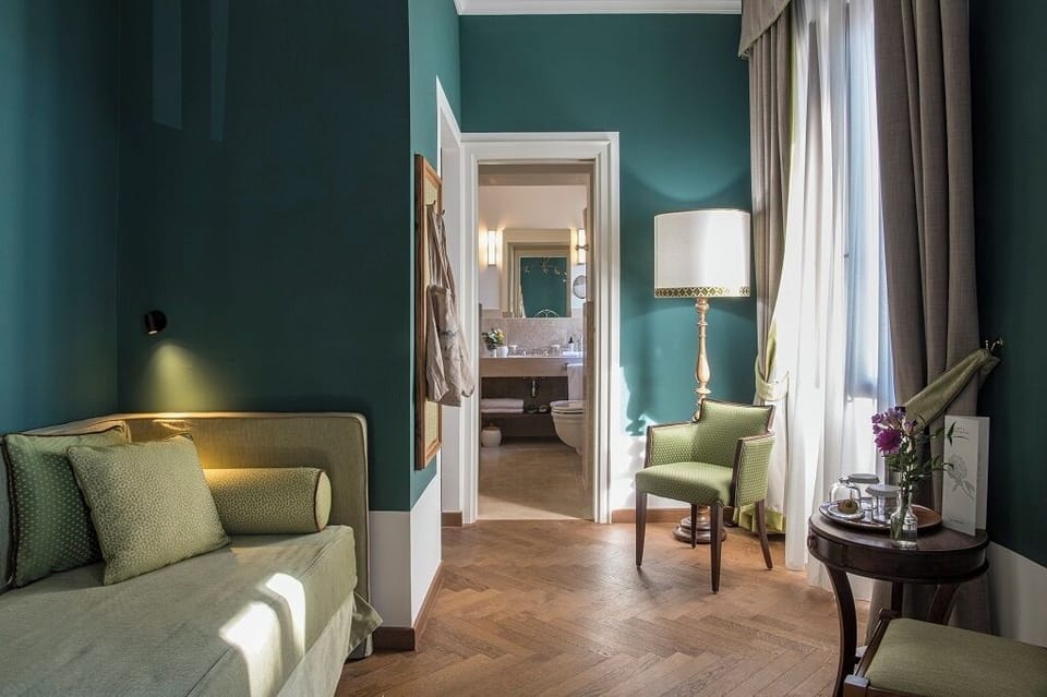 Comfort Double Room | In-room safe, free WiFi, bed sheets
