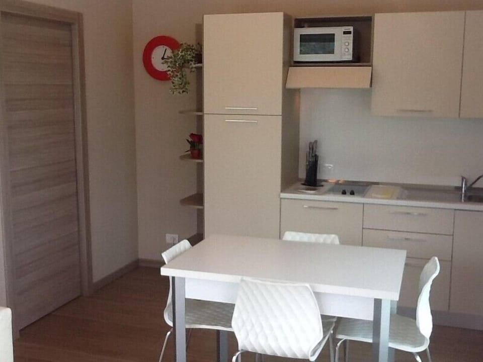 Studio | In-room dining