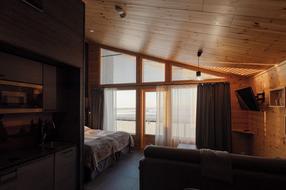 View Suite with Sauna  | Minibar, in-room safe, desk, blackout drapes