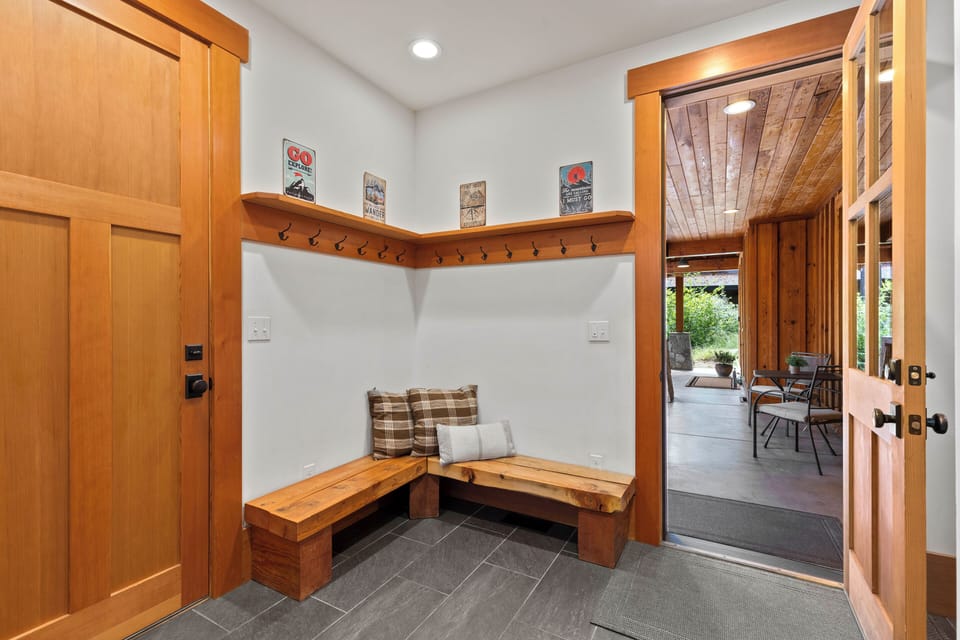 mud room