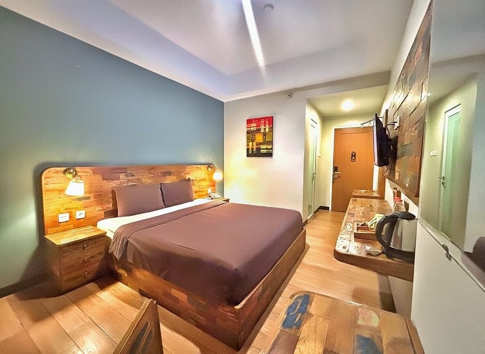 Superior Room | Desk, free WiFi, bed sheets
