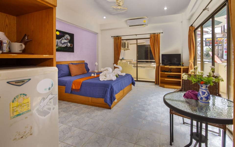 Premium Deluxe with Balcony | In-room safe, desk, soundproofing, free WiFi