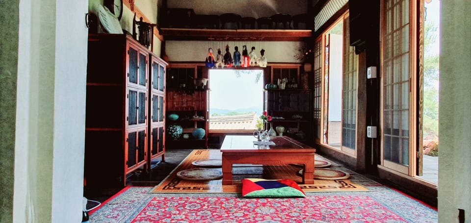 Keunsarangchae (Base Occupancy 3 / Max Occupancy 4) | Living area