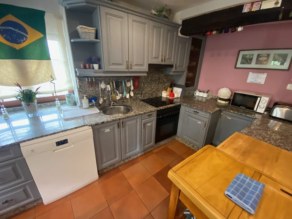 Shared fridge, microwave
