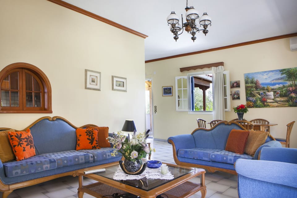 Tzivras Villa & Apartments Bed and Breakfast in Argostolion