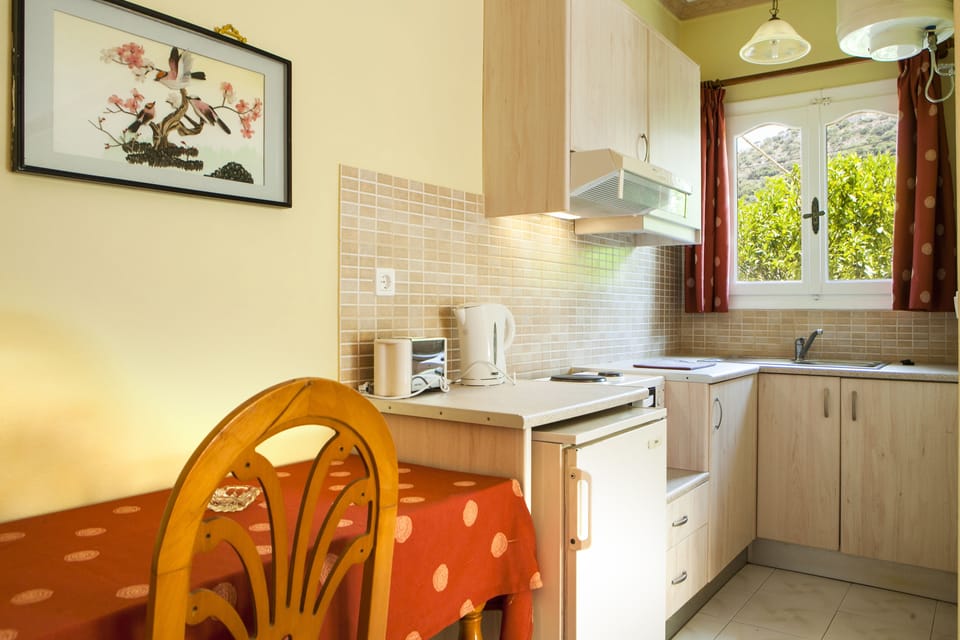 Apartment (Triple) | In-room dining