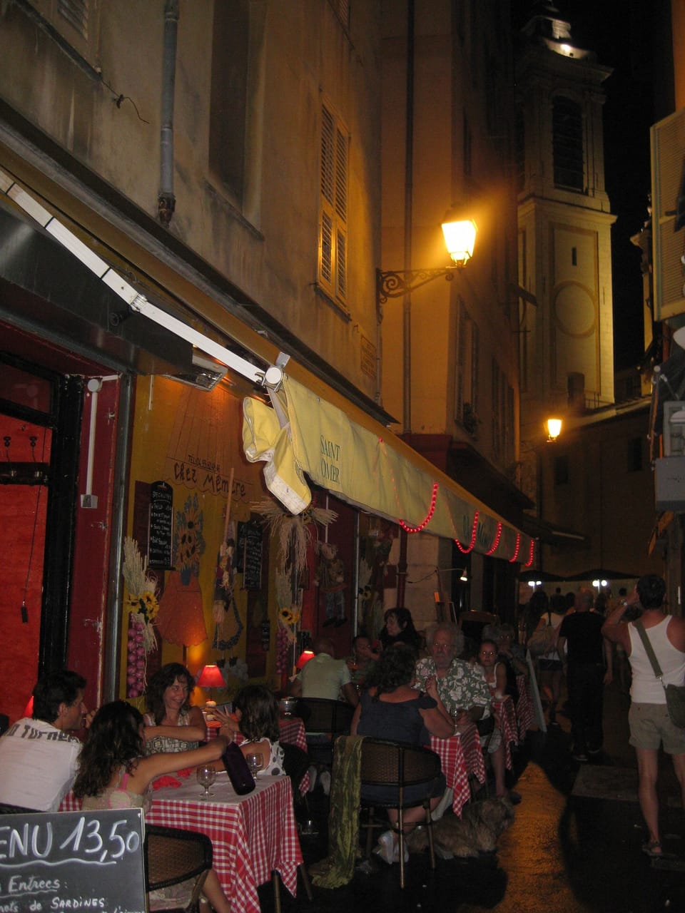 Rue Francis Gallo by night