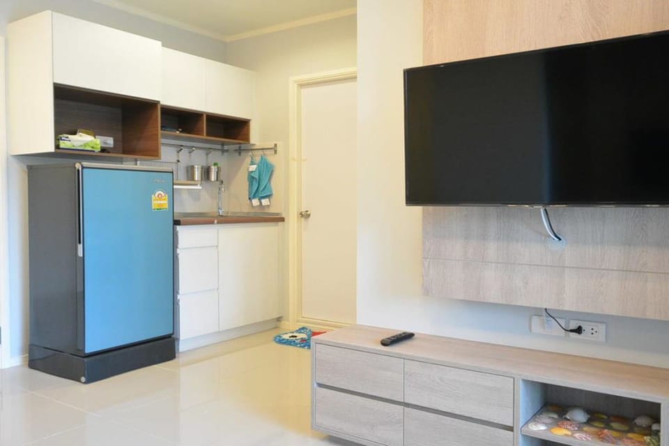 Family Room | Room amenity