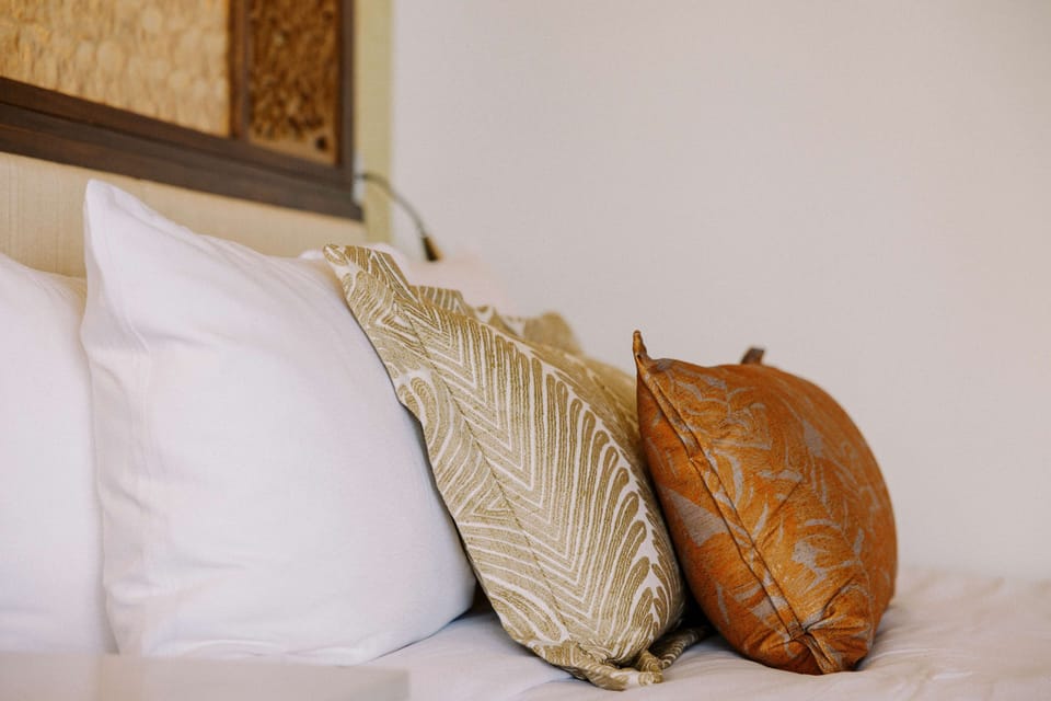 Egyptian cotton sheets, premium bedding, down comforters, in-room safe