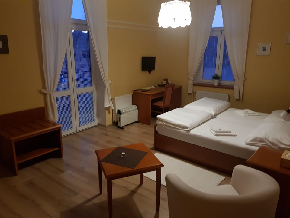In-room safe, desk, laptop workspace, blackout drapes