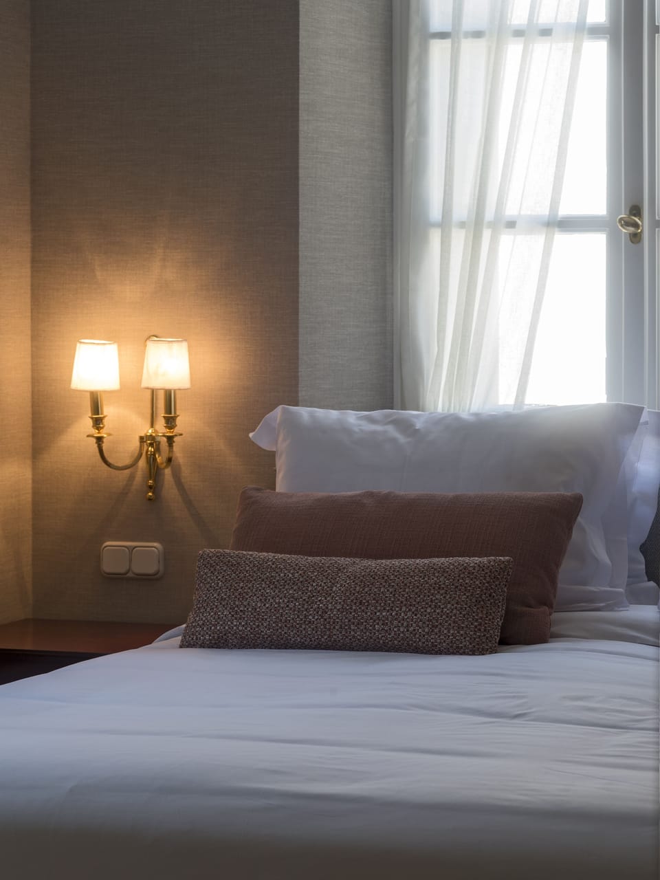 Junior Suite | 1 bedroom, minibar, in-room safe, blackout drapes