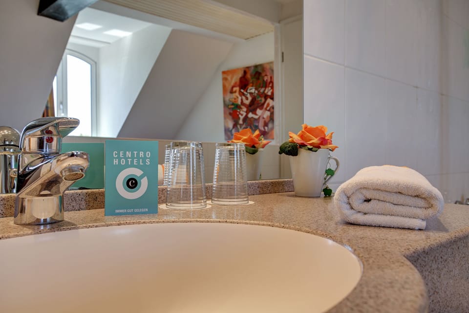 Bathroom sink