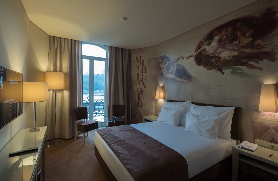 Minibar, in-room safe, blackout drapes, free WiFi