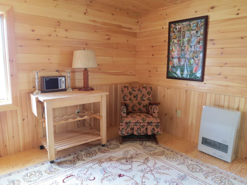 SITTING AREA