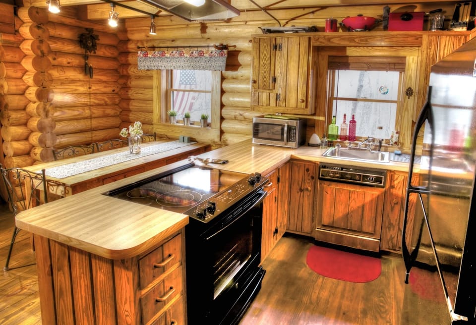 Kitchen Fully Stocked to make every dish imaginable!