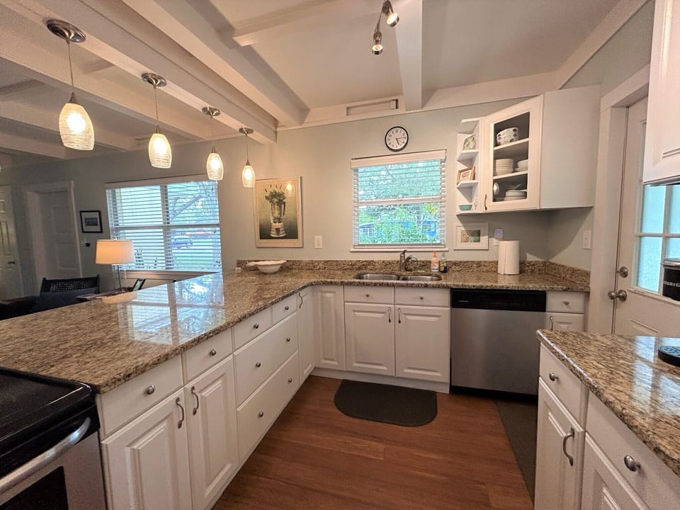 Open Kitchen