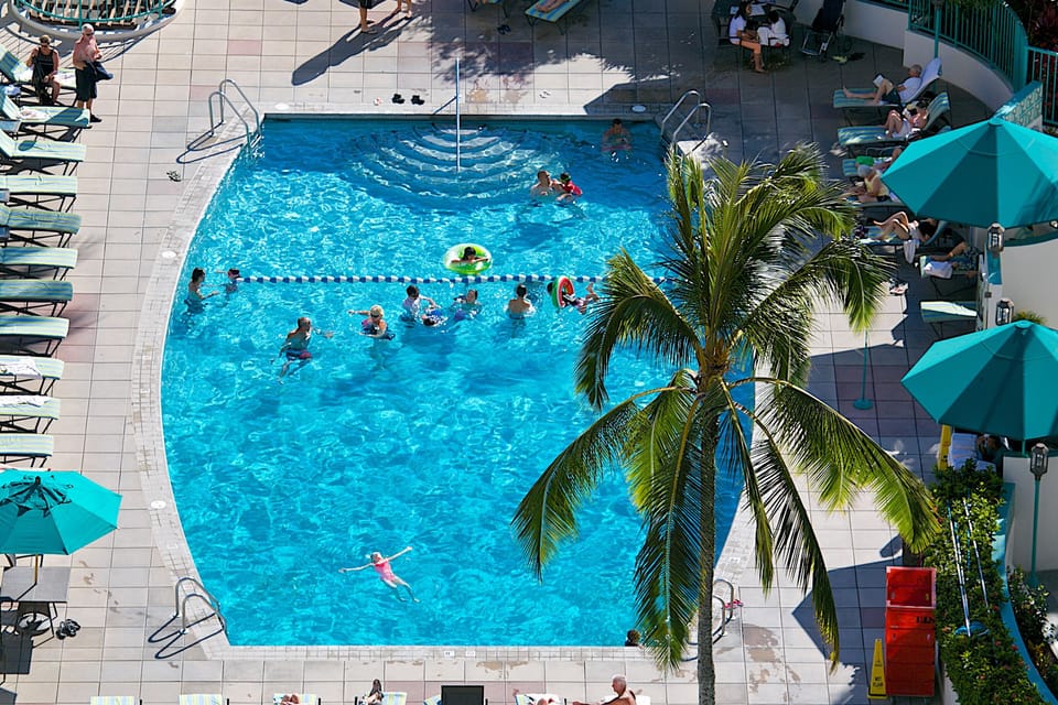Pool - Write name/unit no. for Entry &  Towels.