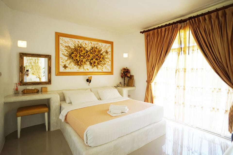 1-Bedroom Villa  | Minibar, rollaway beds (surcharge), WiFi (free)