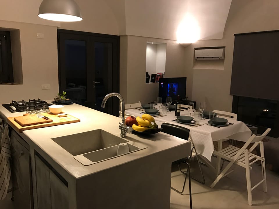 Luxury Suite, Terrace | 1 bedroom, memory foam beds, minibar, desk