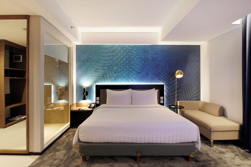 In-room safe, desk, blackout drapes, soundproofing