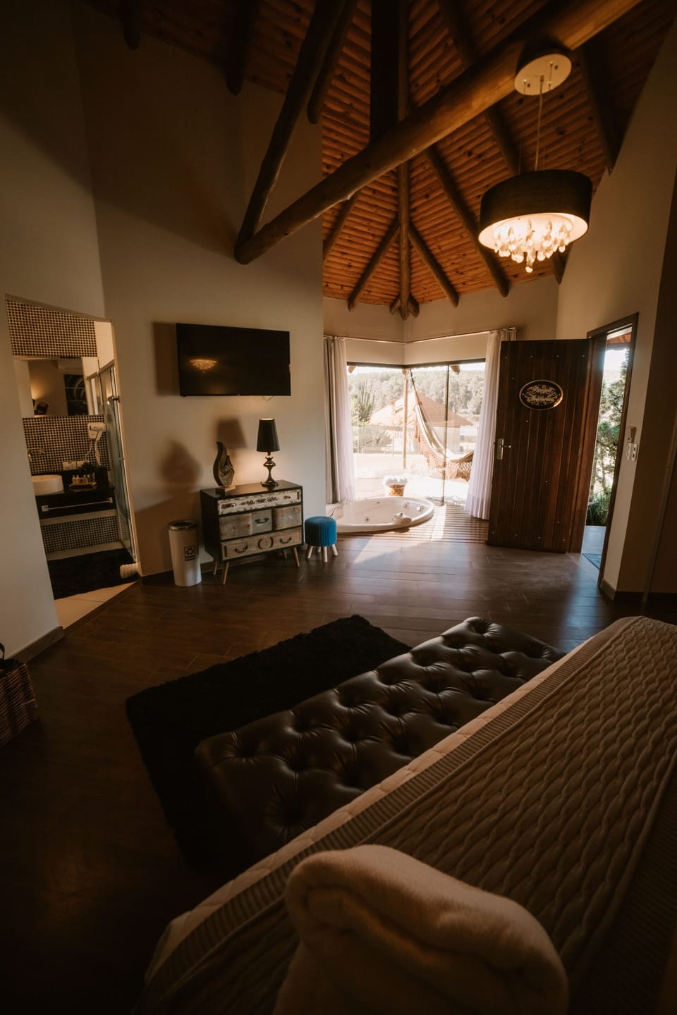 Bangalo na Terra | Premium bedding, pillowtop beds, minibar, individually decorated