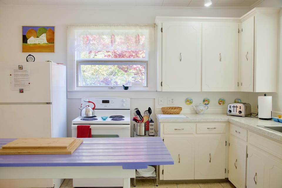 A cook's kitchen. Just bring the food!