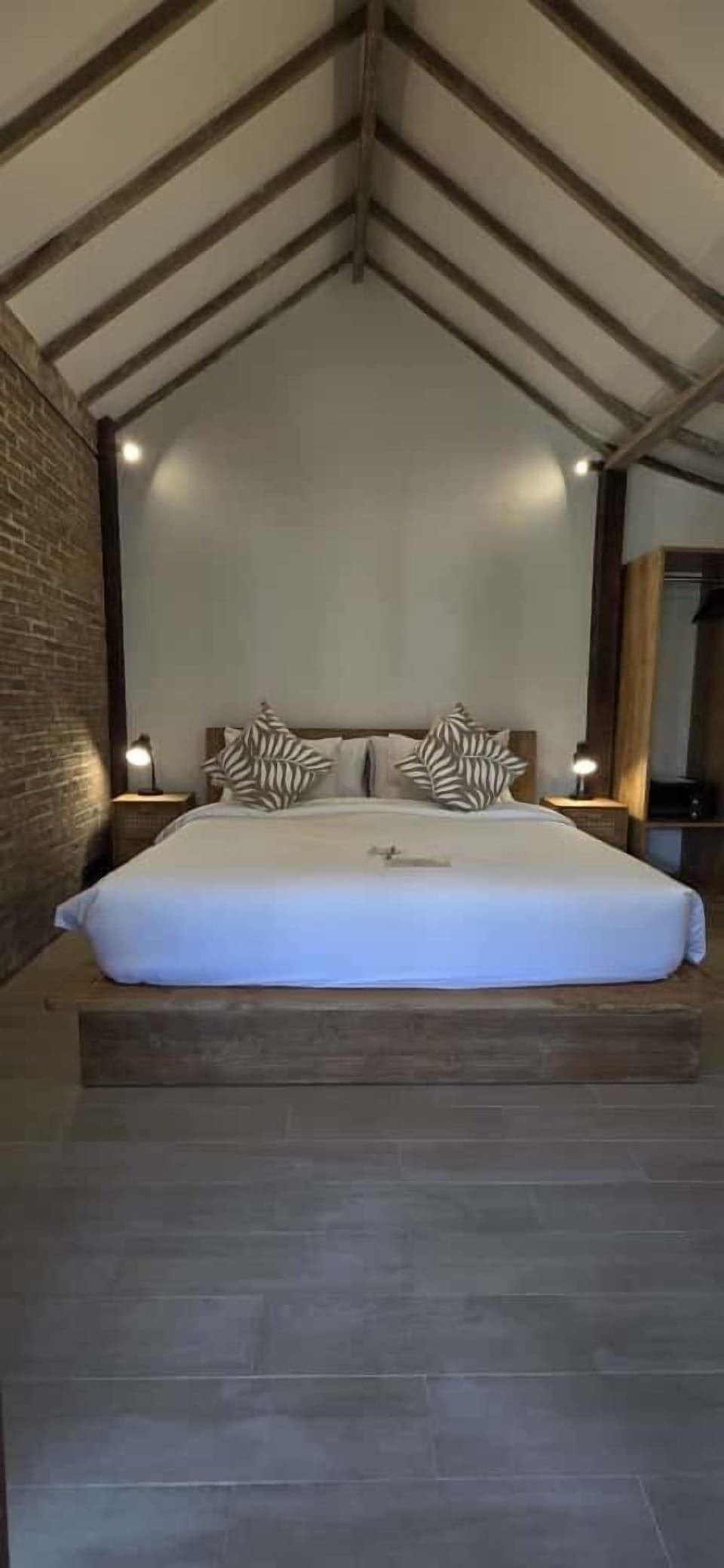 Deluxe Double Room | Premium bedding, minibar, in-room safe, desk