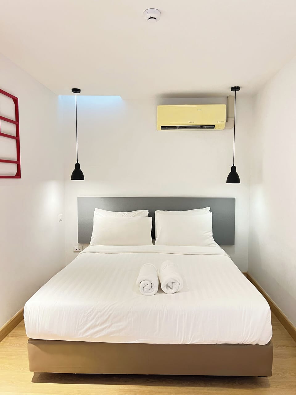 Double Room, Shared Bathroom, No View. | Iron/ironing board, free WiFi, bed sheets