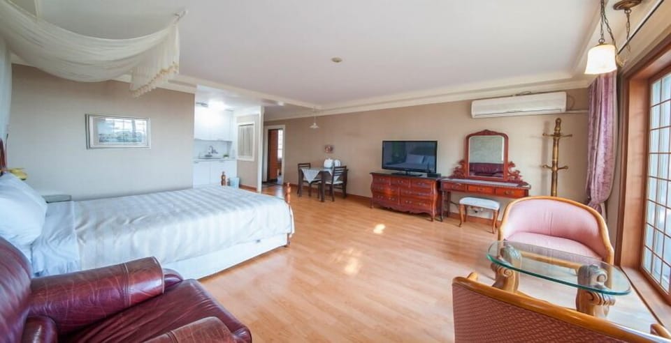 Standard Double Room | Free WiFi