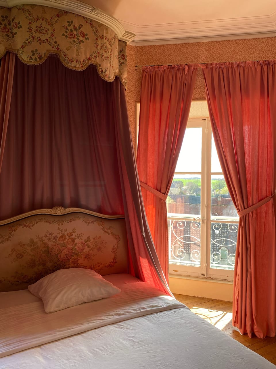 Deluxe Double Room 3 | Individually decorated, bed sheets