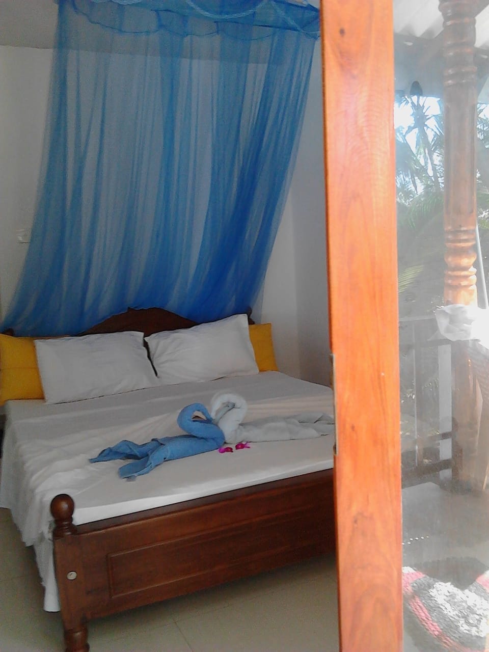 Standard Room A/C | Minibar, desk, WiFi (free), bed sheets
