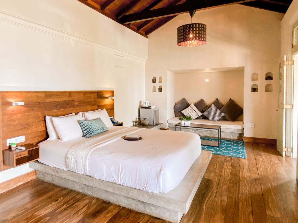 Superior Double Room, Ocean View, Oceanfront | Premium bedding, in-room safe, iron/ironing board, free WiFi