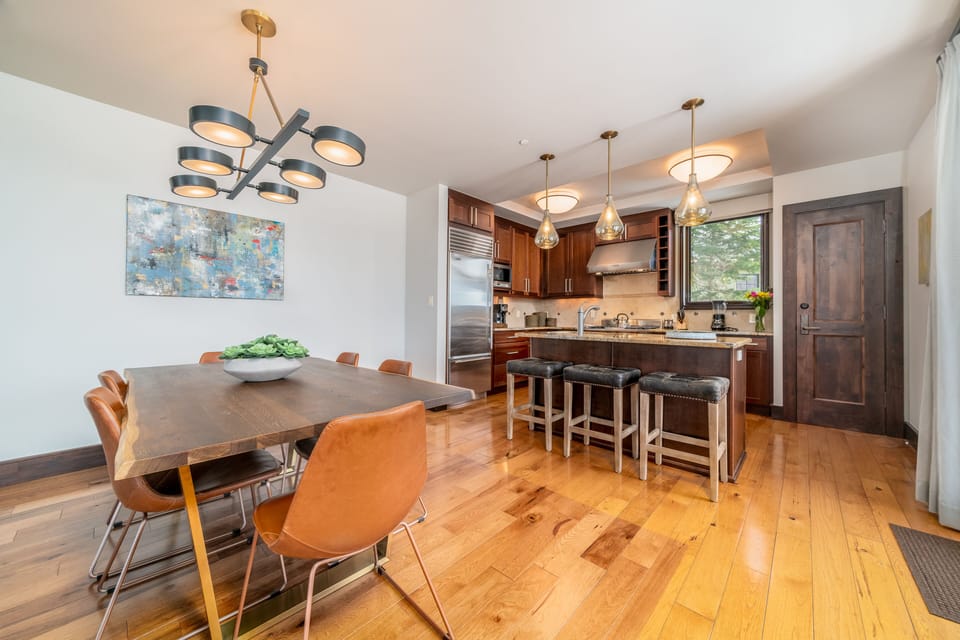 Three Bedroom Luxury | Living area | LED TV