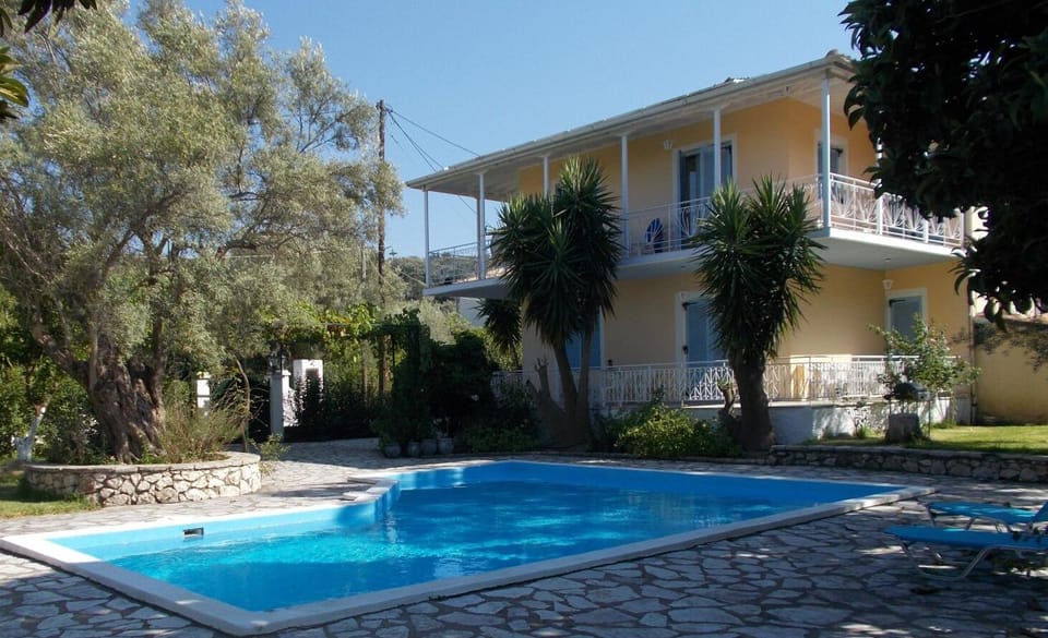 Seasonal outdoor pool, sun loungers