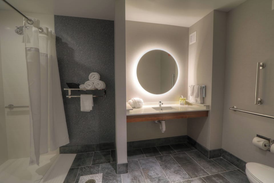 Shower, free toiletries, hair dryer, towels
