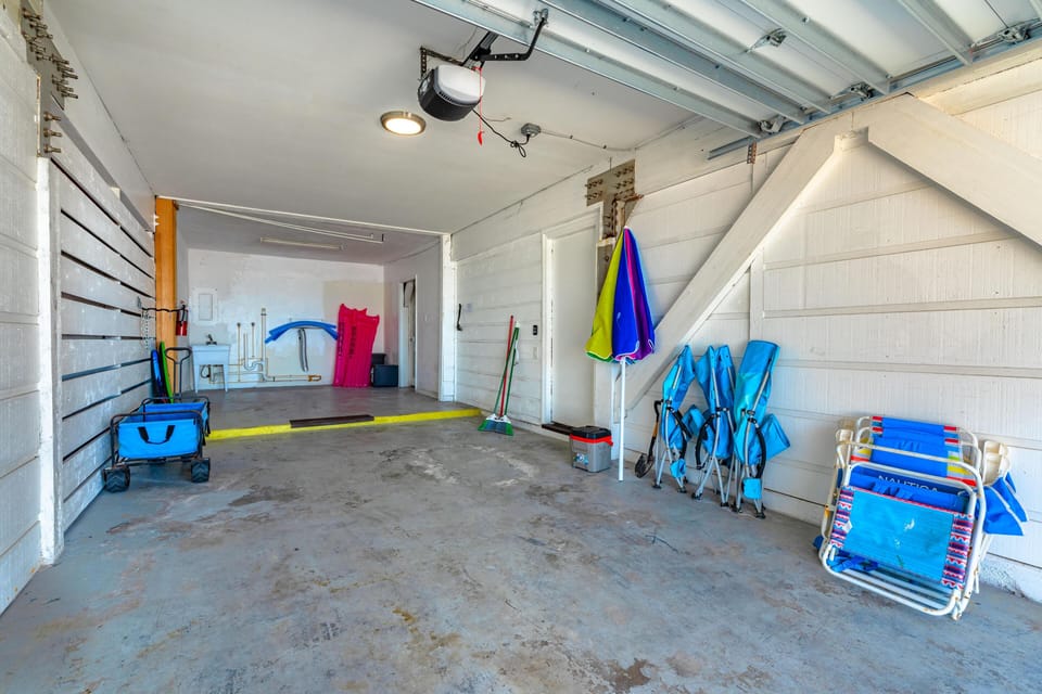 Townhome, Multiple Beds, Ocean View (Fanta-Sea 55) | Interior