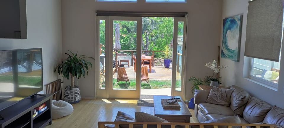 Family Room w/65" TV