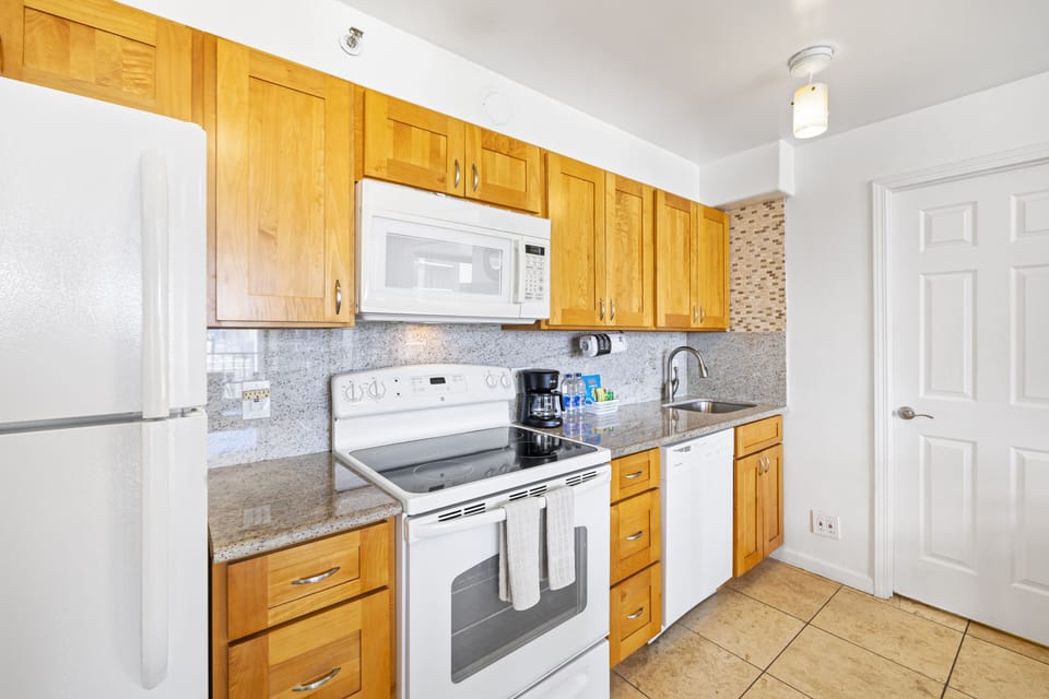 Modern Efficient Kitchen