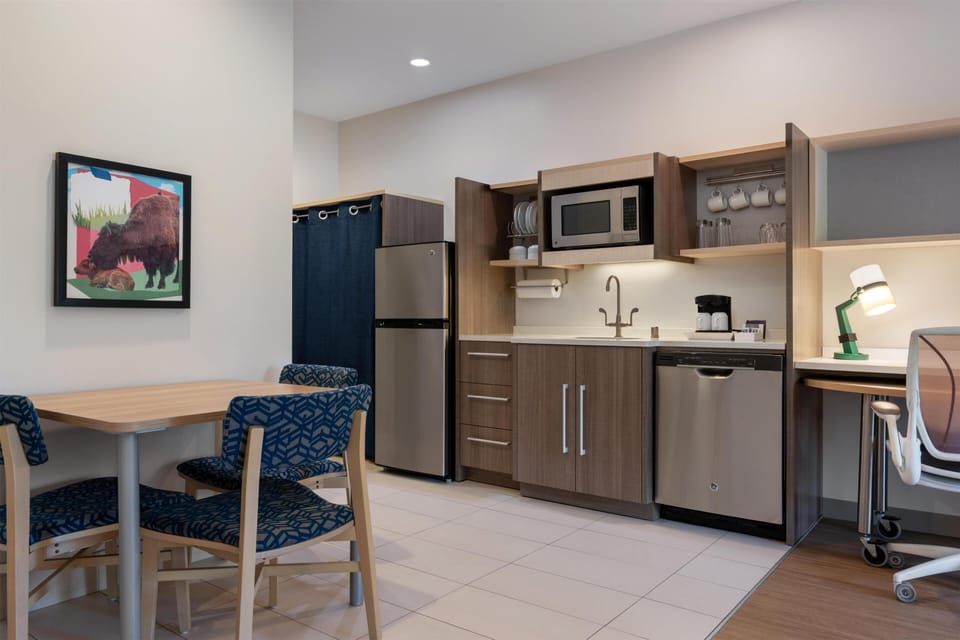 Suite, 1 Bedroom, Non Smoking | Private kitchen | Full-size fridge, microwave, dishwasher, coffee/tea maker